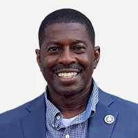 headshot of Jeff Holland